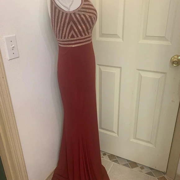 Prom Homecoming Bridesmaid Wedding Formal Long Gown Red Maroon - Picture 4 of 16